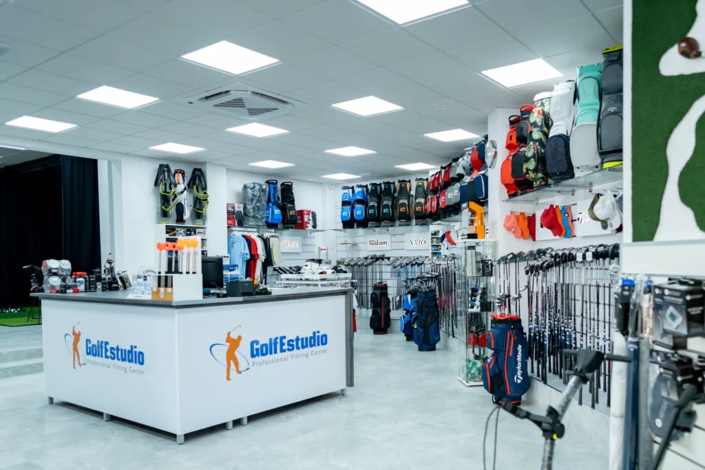 Tienda Golf Estudio Cádiz - Fitting Center 64