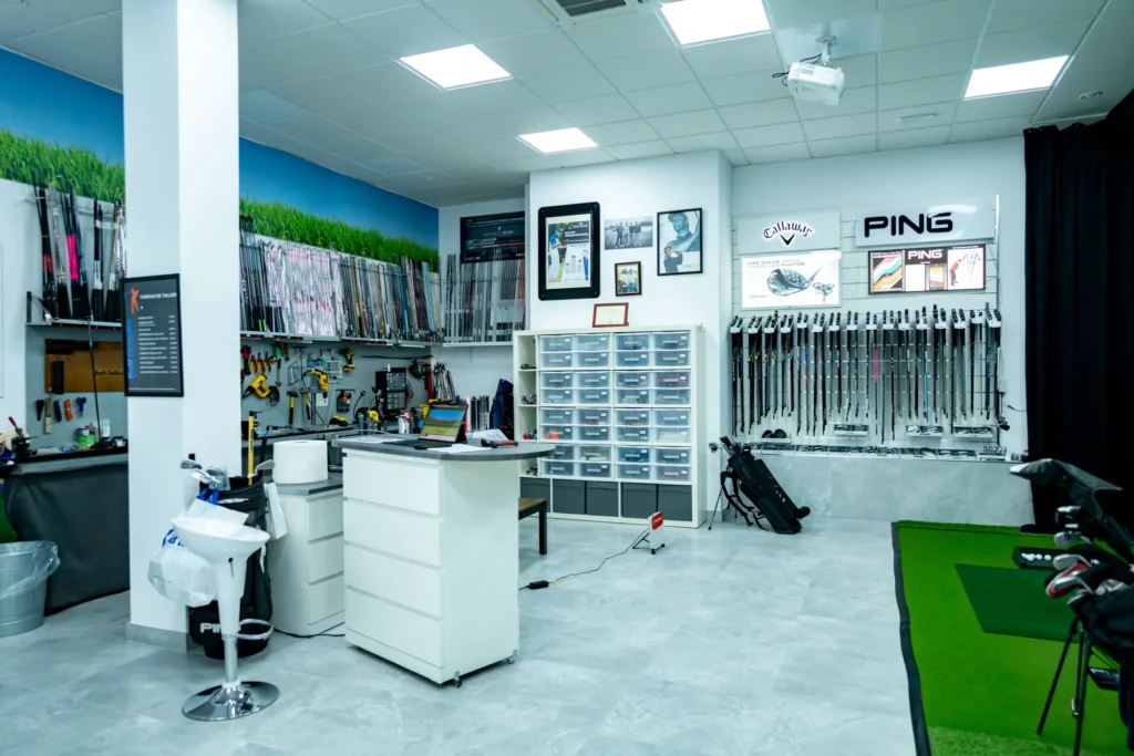 Tienda Golf Estudio Cádiz - Fitting Center 67