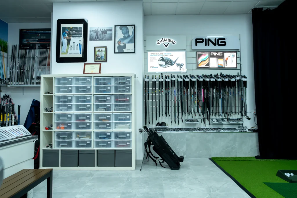 Tienda Golf Estudio Cádiz - Fitting Center 69